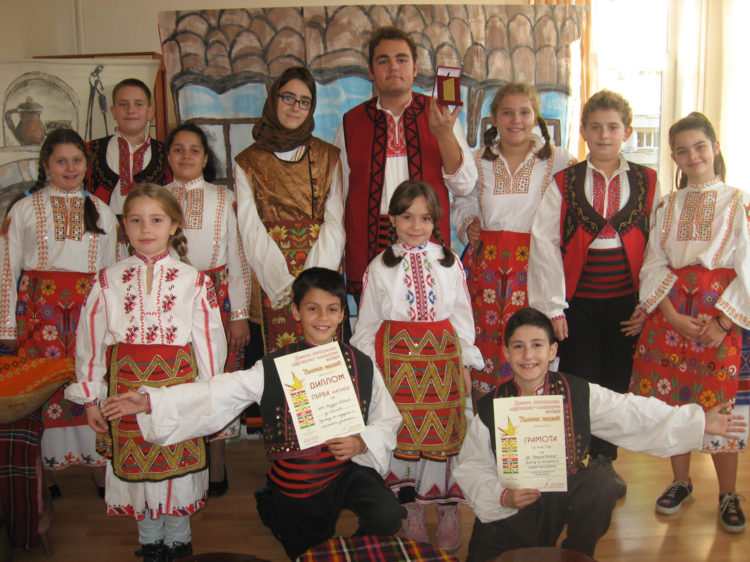 Деца актьори с дарителски жест в памет на Лазар и в помощ на семейството му