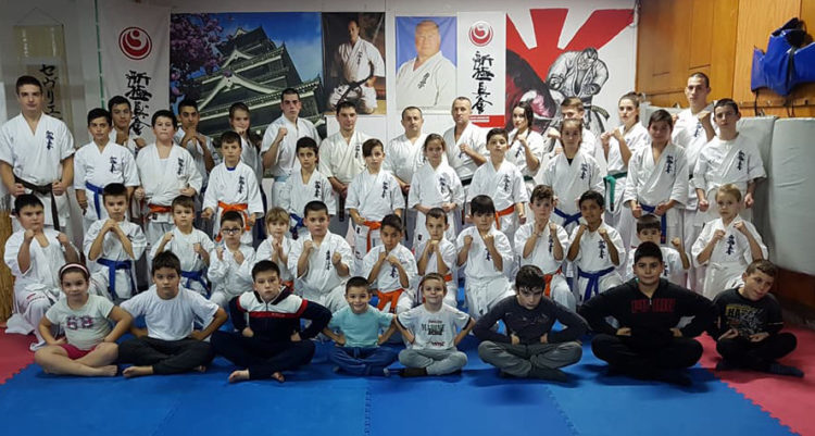 Каратистите успешно издържаха изпит за техническа степен