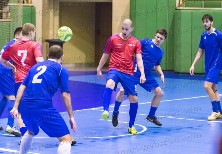 “ММ Севлиево” и “Империя” продължават напред в турнира по футбол на малки врати