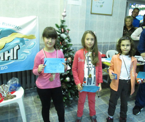 С много емоции в сините коридори плувците приключиха 2017 г.