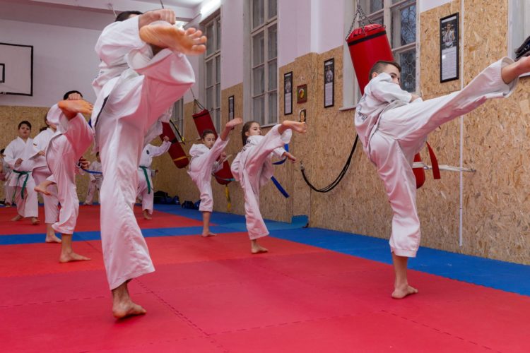 Таекуондистите преследват медали и квоти за Евро 2018 в Естония