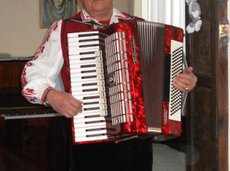 Веско Самуилов: Фолклорът ще пребъде. Бисер от огърлицата е нашата – северняшката песен