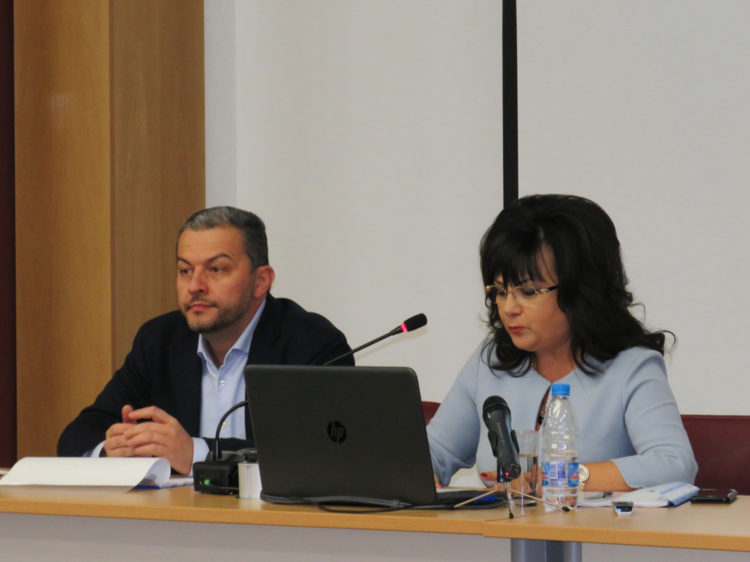 От лоша инфраструктура се оплакаха севлиевци, искат повече пари за ремонти в Бюджет 2018