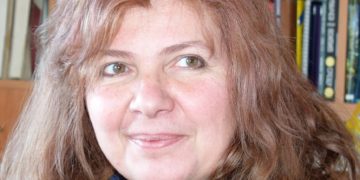 Анета Генова: “Правото на достоен живот е например да можеш да кажеш: “Това е моят личен живот! Не ми се бъркай в него!”