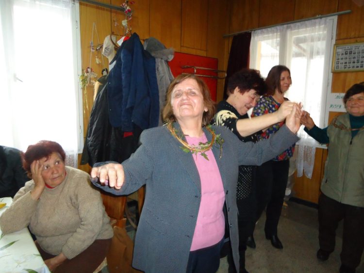 Царе на виното и гроздето коронясаха в Дамяново, по зарезански празнуваха