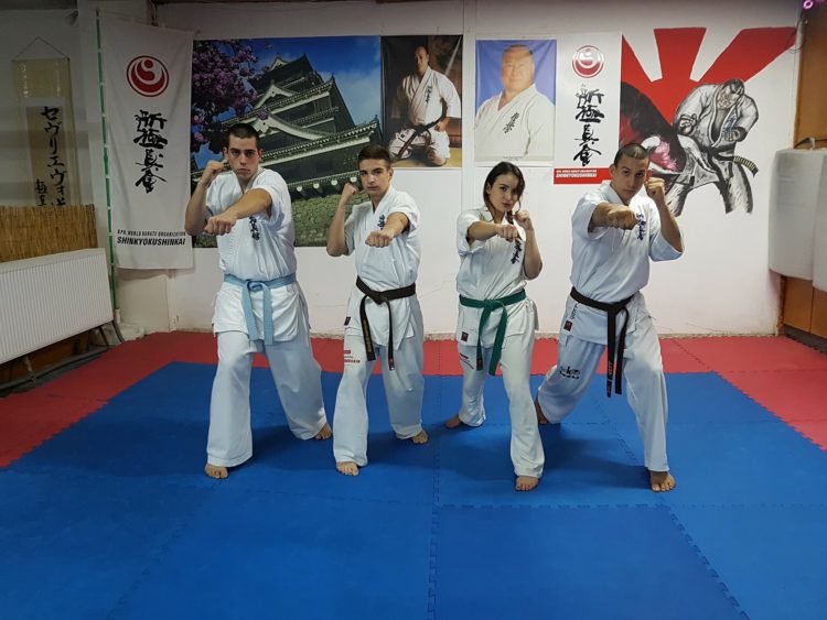 Каратисти от пет клуба си свериха часовниците