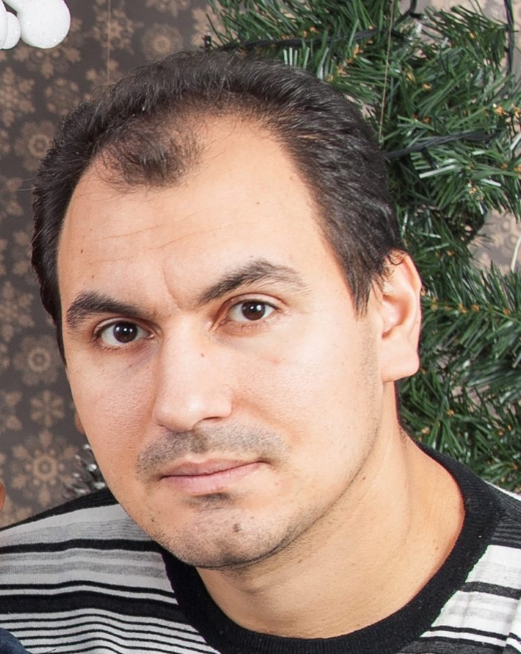 Севлиевецът д-р Христо Луканов издаде енциклопедия по декоративно птицевъдство