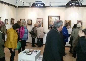 Изложба на гоблени представиха сръчни майсторки в Градската галерия