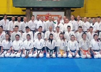 Каратисти от пет клуба си свериха часовниците