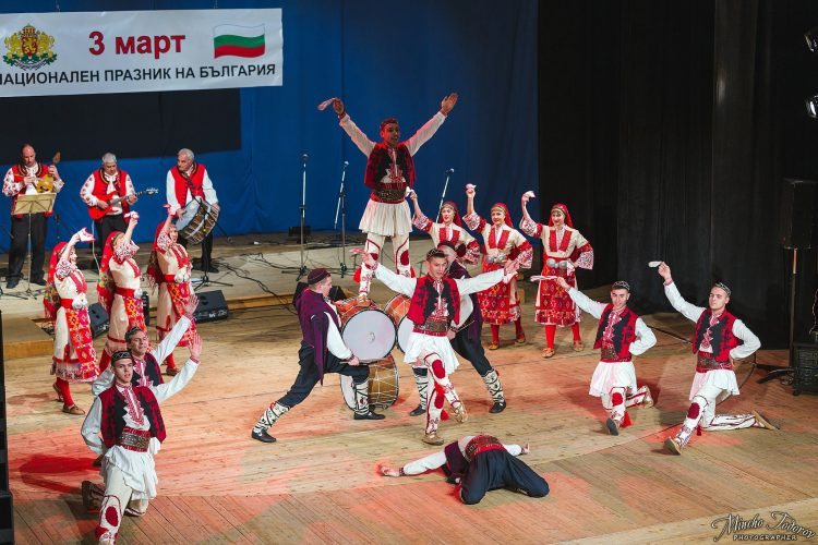 Признателни потомци на героите отбелязаха 140 години Свободна България