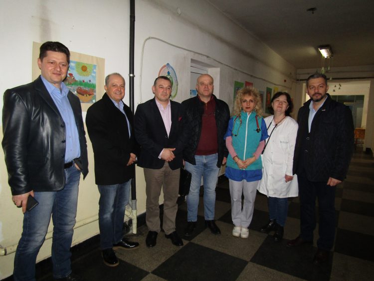 Общината и бизнесът заедно в социална кауза, дариха за Детското отделение