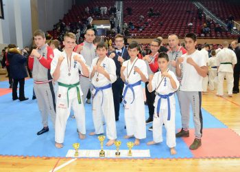 Златен, 2 сребърни и бронзов медал за каратеките от Националния шампионат