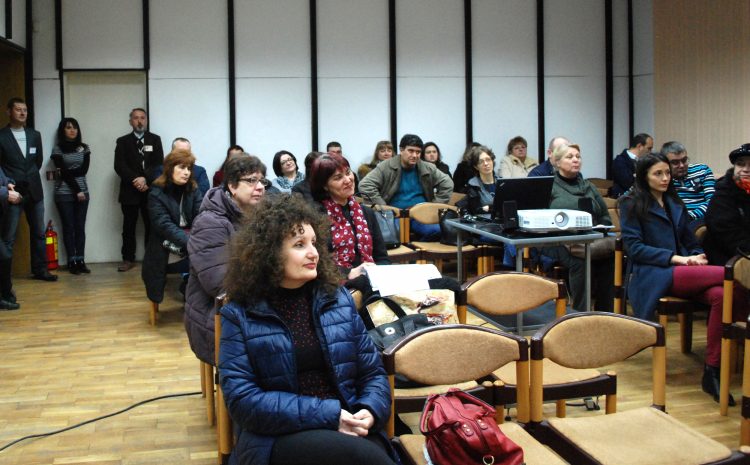 Музейните експозиции в Хаджистояновото училище представи Димитър Димитров на семинар с учители по История и цивилизации