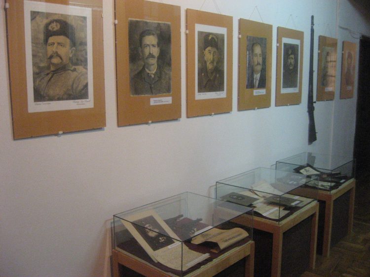 Музейните експозиции в Хаджистояновото училище представи Димитър Димитров на семинар с учители по История и цивилизации