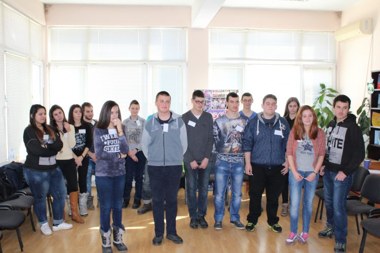 Проект “Таланти – Фестивал на художествената самодейност” реализират в ПГМЕТ