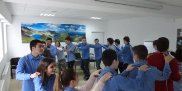 Ученици от ПГМЕТ “Ген. Иван Бъчваров” заедно с ИМКА в проект “Другите часове”