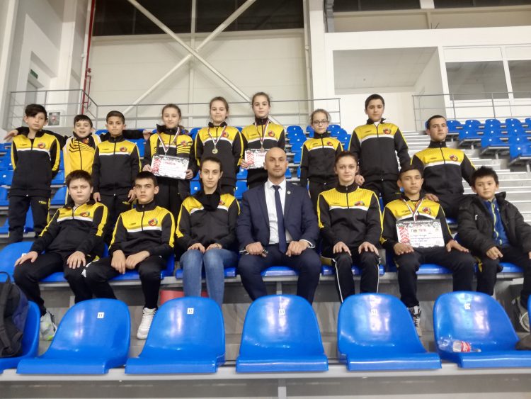 Таекуондистите спечелиха 5 златни, 3 сребърни и 2 бронзови медала от Държавното