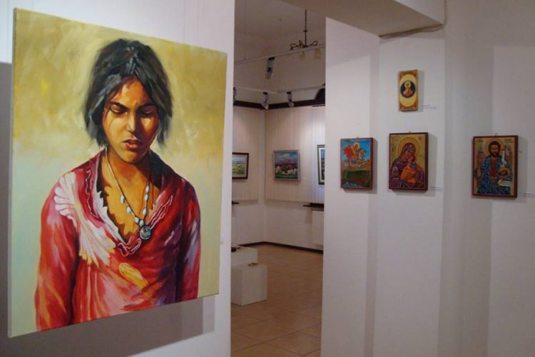 22 творци от Севлиево показват красота в “Пролетен салон 2018”