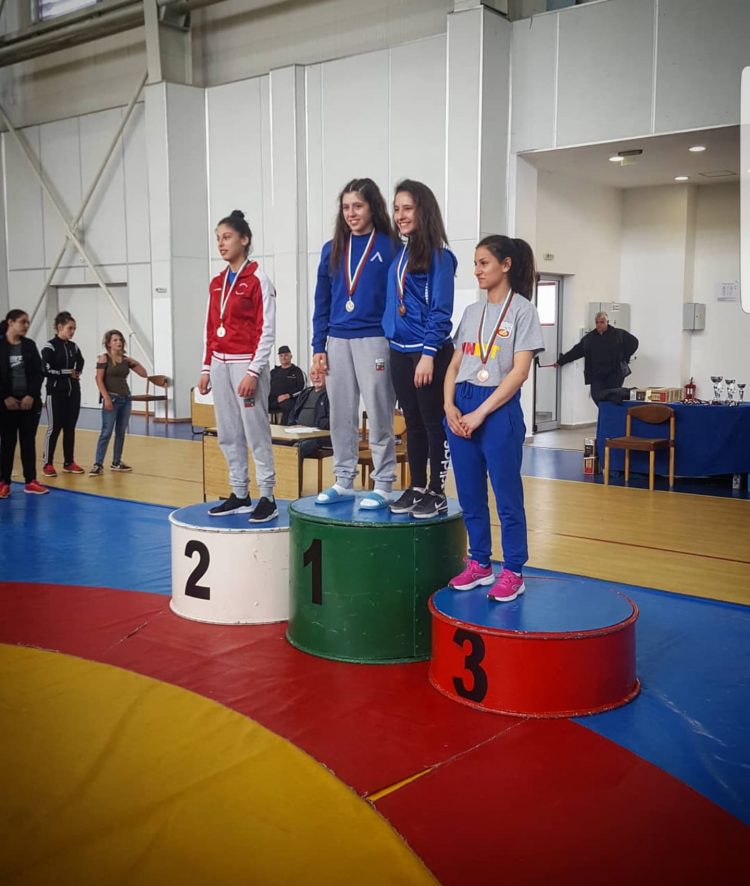 Раймял и Мерал Зиберови – медалистки от Държавния шампионат по борба