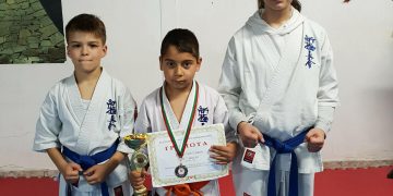 Радостин Савов с бронзов медал в каратето