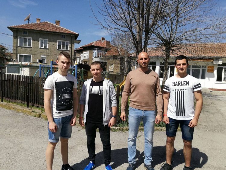 Наши таекуондисти се готвят с националния отбор за Европейското в Естония