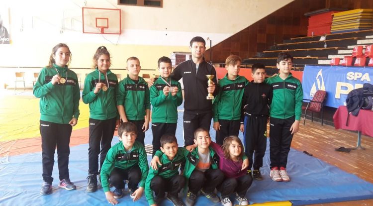 Триумф за Хана Халил и Елина Генова – златните момичета в самбото