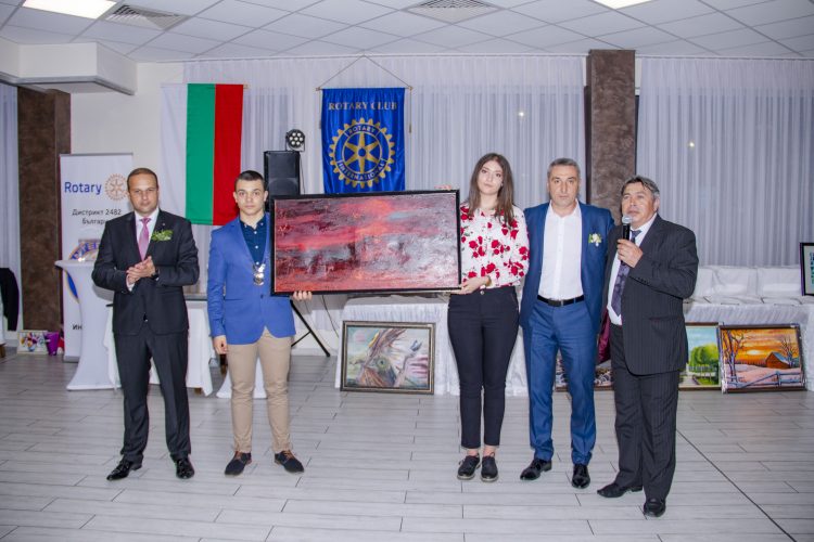 Рекордните 34 000 лв. събра „Ротари клуб“ за реставрация на Часовниковата кула