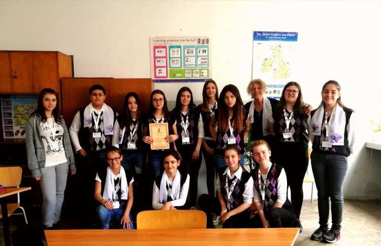 Ученици от СУ “В. Левски” спечелиха награда от журналистически конкурс