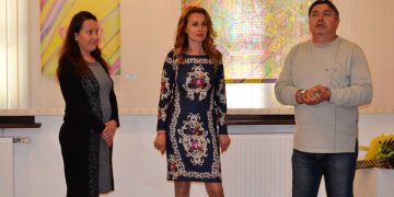 Малки художници подредиха изложба в подкрепа на пеперудените деца