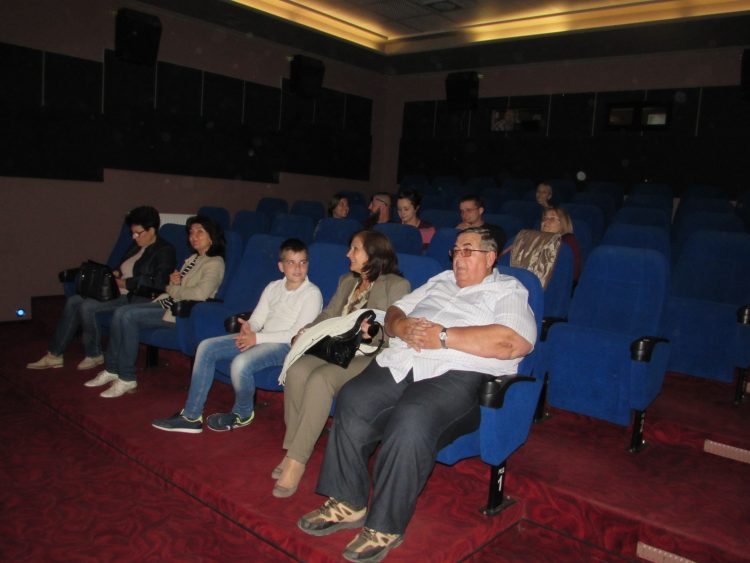 Грейна отново пламъчето на седмото изкуство – кино “21 век”