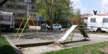 Обновяват детска площадка и двора на детската градина в Душево с пари от ПУДООС