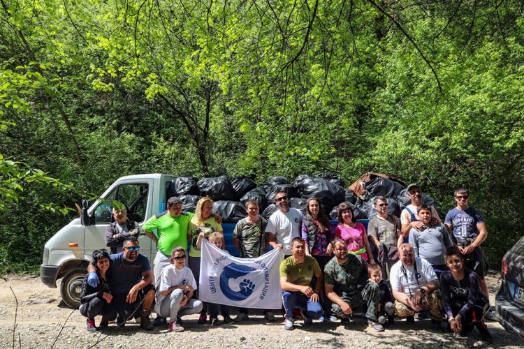 Над 600 кг по-малко боклуци в района на язовира