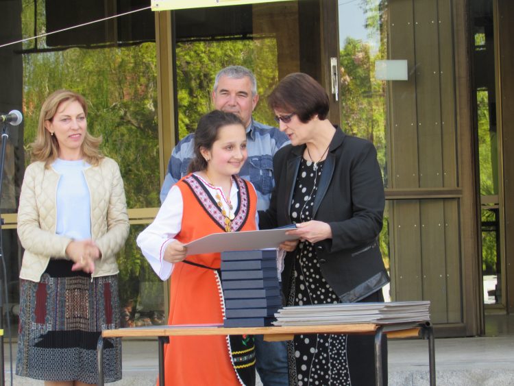 Най-добрите певци на северняшки песни – с награди от конкурса “Море песен екна…”