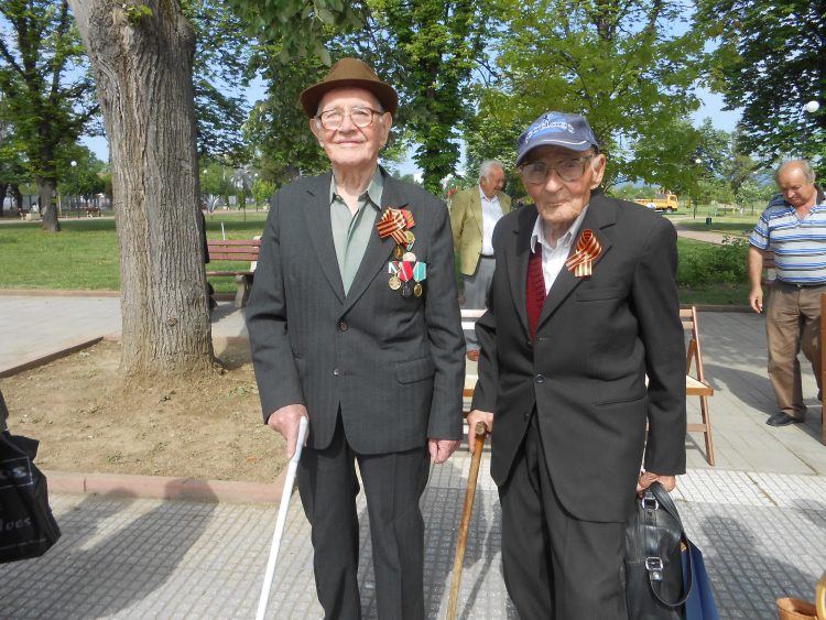 Повече плодове и зеленчуци, по-малко тесто и захар! Ентусиасти вдигат революция в храненето в Севлиево