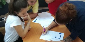 Деца празнуваха и учиха за символите на ЕС и европейското културно наследство