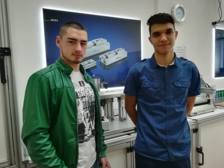 Борис Тодоров от ПГМЕТ е лауреат от олимпиадата по техническо чертане