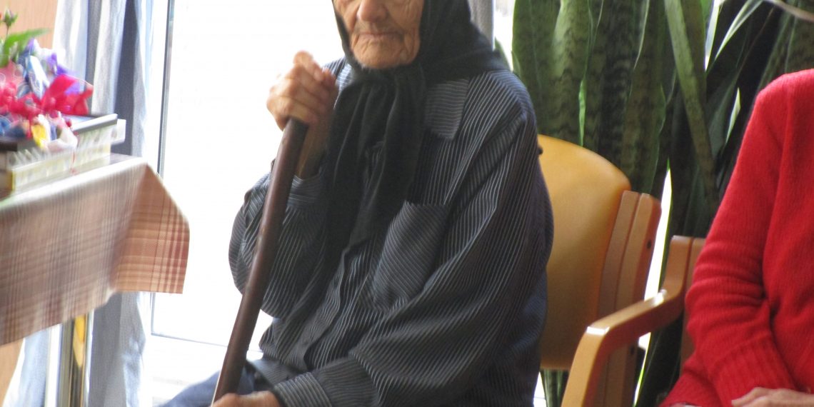 На 100 години стана баба Ивана от Добромирка