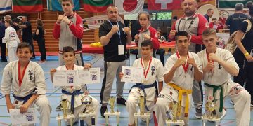 Каратистите триумфираха в Швейцария с медали и купа за най-техничен състезател