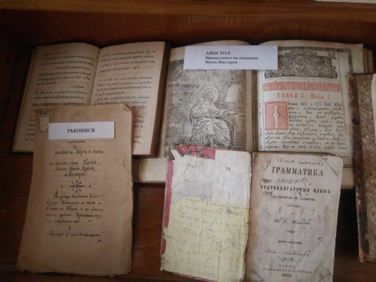 “Памет българска” – експозиция на редки и ценни издания в Градската библиотека