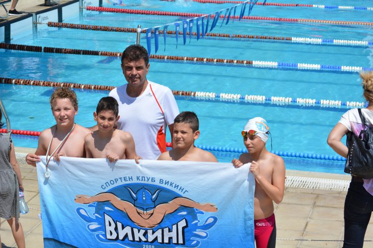 Сребърно отличие за плувеца Никола Белоев от международния турнир “Спартак”