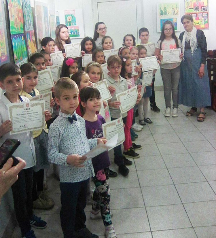 Признание за художниците на Русинова от Страната на изгряващото слънце