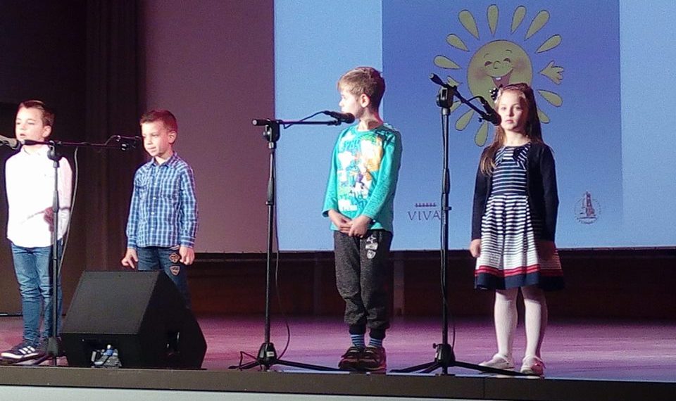 Севлиевчета – посланици на руската поезия, песни и танци, с отличия от “Пусть всегда будет солнце!”