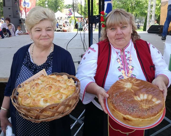 200 деца месиха хляб от лимец на фестивала “Семе българско”