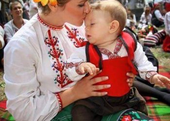 Фотографът Асен Великов показва “Различната България” на фестивала “Семе българско”