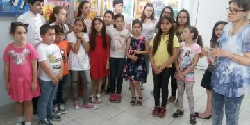 Пъстри детски фантазии подредиха в изложба в читалище “Развитие”