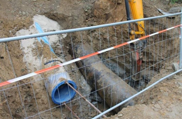 От днес подменят водопроводи на две главни улици, няма да спират водата.