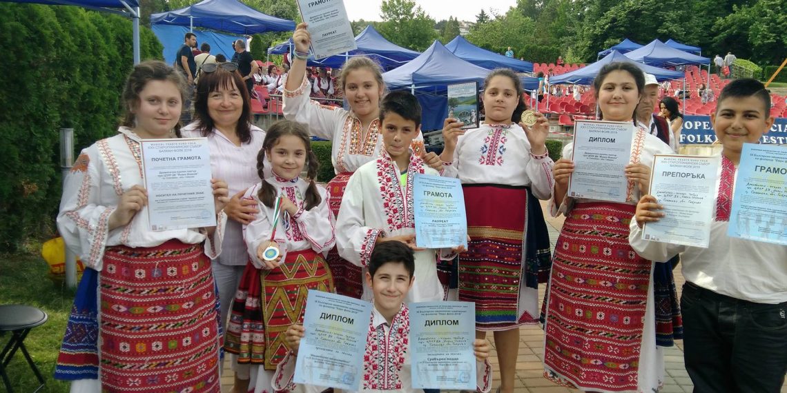 С обичая “Благовец” Драматично-кукленият театър покори старата столица