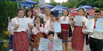 С обичая “Благовец” Драматично-кукленият театър покори старата столица