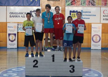 В духа на феърплея, с много емоции премина турнирът по бадминтон на Интеракт