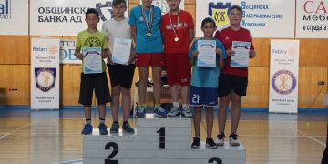 В духа на феърплея, с много емоции премина турнирът по бадминтон на Интеракт